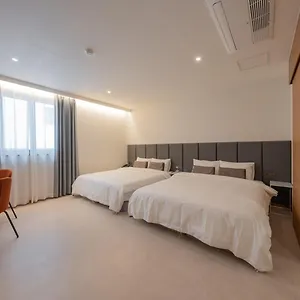 H-avenue Munhyeon Hotel Busan